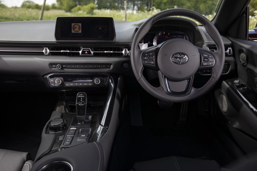Торпедо Toyota GR Supra (A90) 2019 года  (UK) (фото 82 из 91)